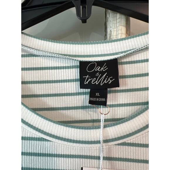 NWT Oak & Trellis size XL striped stretch knit dress - Picture 3 of 4